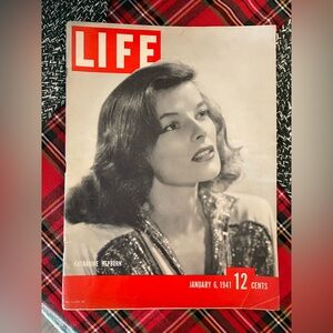 1941 Life Katharine Hepburn magazine ❤️